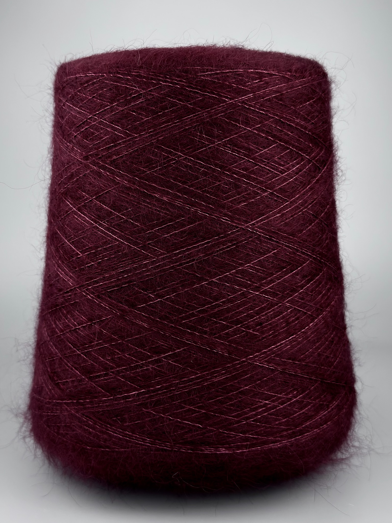 Royal Kid Silk Nm 9000 – Fil en Super Kid Mohair et soie col. Bordeaux | Zimpfer Wolle Selezione photo 4
